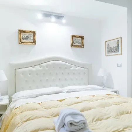 Prinsi Apartment *